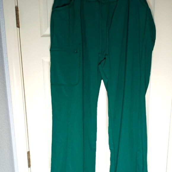 NWT Cherokee Infinity 2XL Green Tall Pockets Pine Green Women's Pants - Picture 1 of 13
